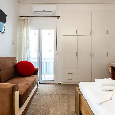 Elena's Cozy & Nest بيت ريفي كالاماتا