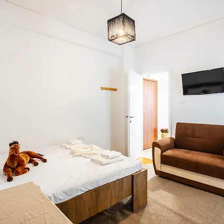 Elena's Cozy & Nest Inn Kalamata